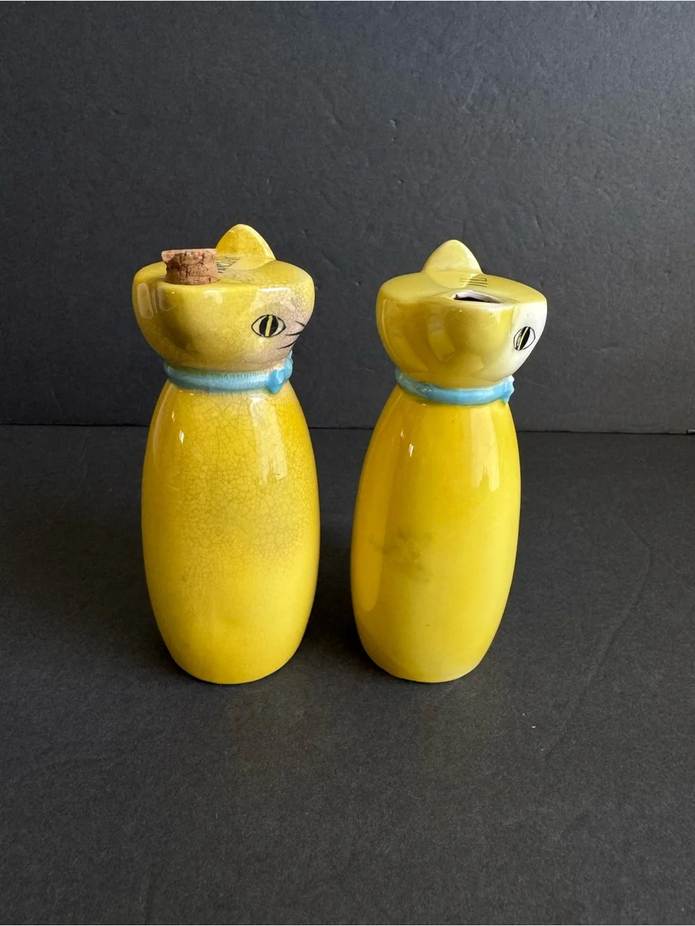 Lipper Mann Yellow Cat Cruet Set Oil Vinegar Anthropomorphic Vintage 50s